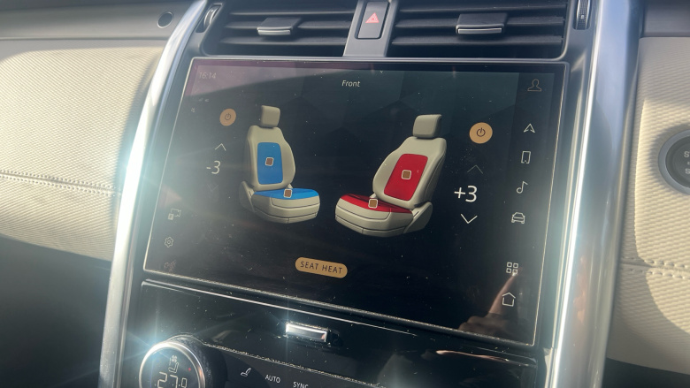 Land Rover Discovery 3.0 D300 R-Dynamic HSE 5dr Auto Diesel Station Wagon